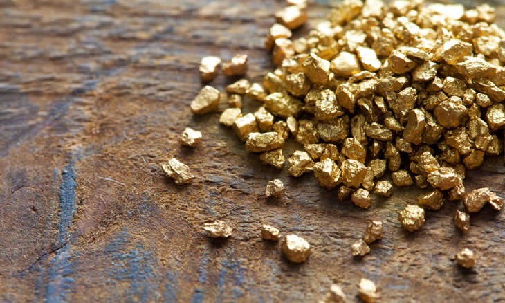 Le laiton doré à l’or fin : la vraie qualité derrière nos  bijoux Lakaz Bizou